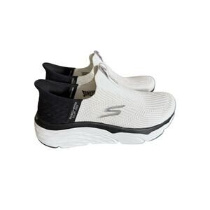 Skechers Slip-Ins Max Cushion Hands Free Knit Sneakers White Black Women’s 6